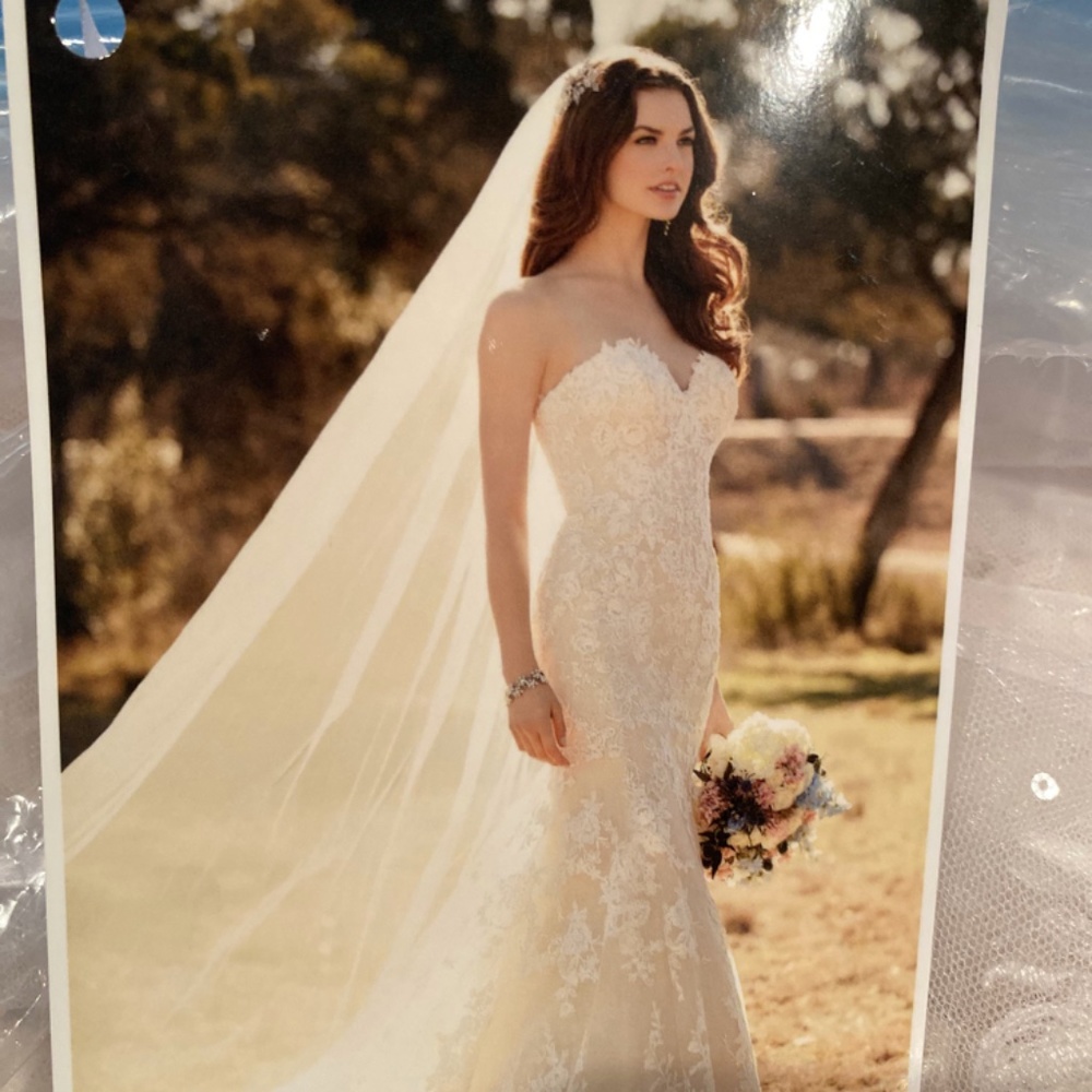 Wedding gown